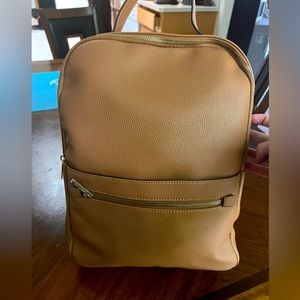 Mali and Lili Ivy backpack